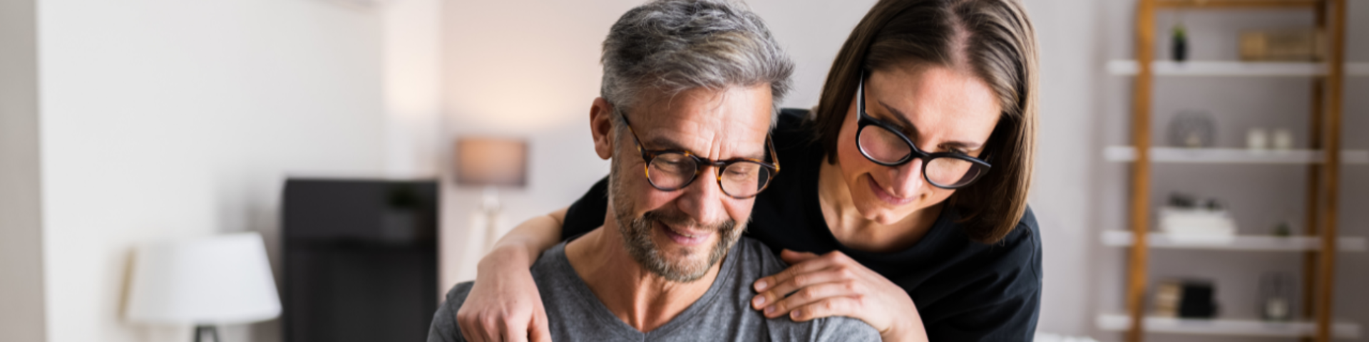 couple thinking to take out unsecured or secured loans for bad credit